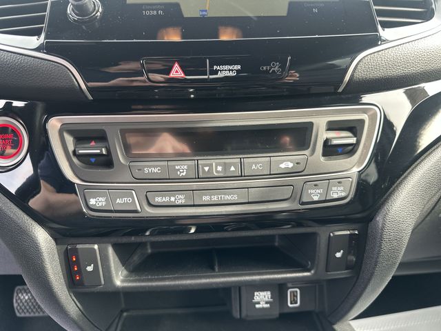 Used 2019  Honda Touring image 19