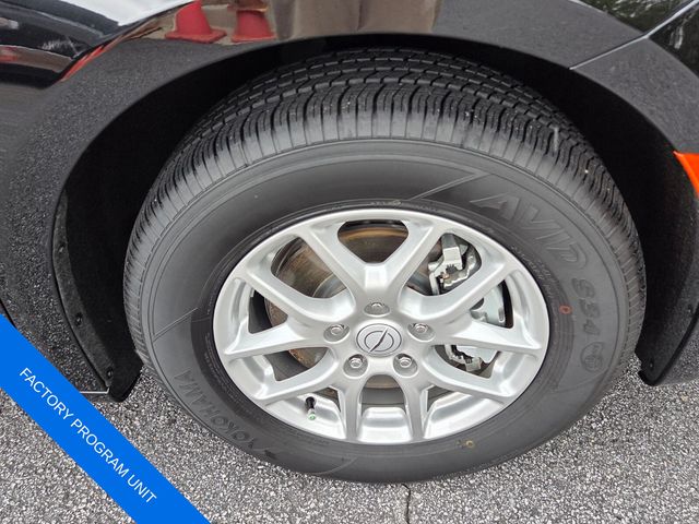 Used 2025 Chrysler Pacifica Van