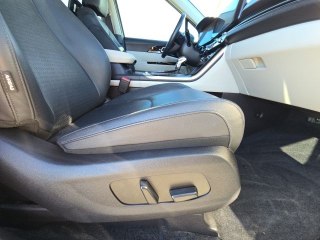 2024 Kia Carnival SX Prestige:L43825A