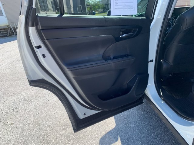 Used 2020 Toyota Highlander SUV