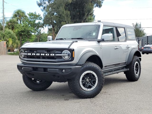 2024 Ford Bronco Outer Banks 1