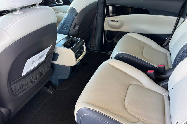 2026 Kia Carnival SX Prestige - Photo 14