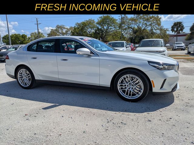 2025 BMW 5 Series 530i RWD