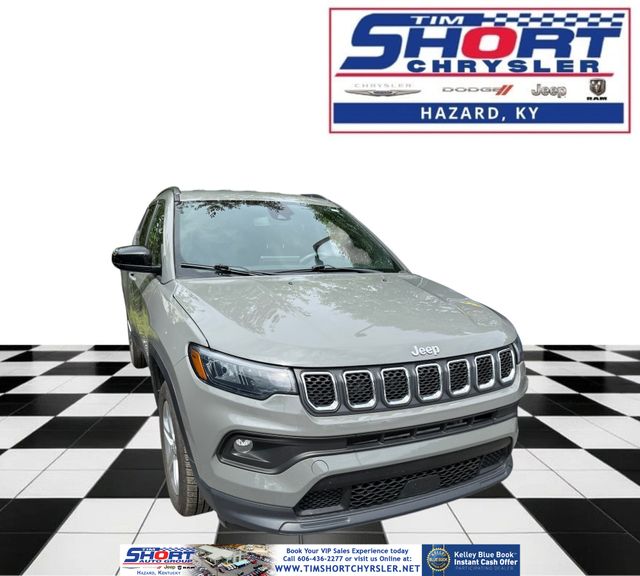Sting-Gray Clearcoat 2024 Jeep Compass Latitude 4WD SUV / Crossover Four-Wheel Drive 8-Speed Automatic