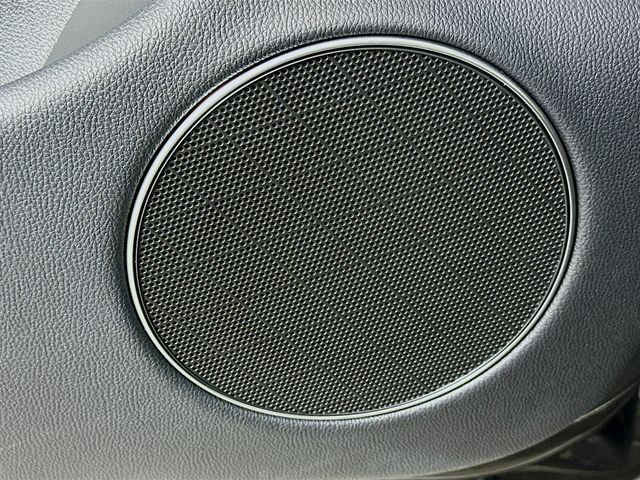 Thumbnail: 2026 Genesis GV70 - 17