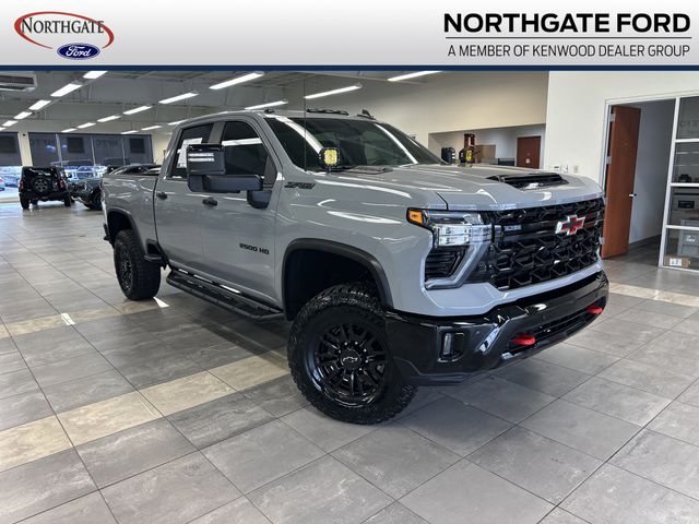 Slate Gray Metallic 2025 Chevrolet Silverado 2500HD ZR2 Crew Cab 4WD Pickup Truck Four-Wheel Drive Automatic
