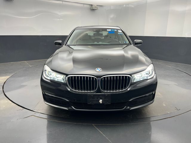 2018 Black Sapphire Metallic BMW 7 Series 740e xDrive iPerformance AWD Sedan