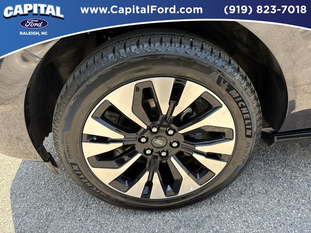 Used 2025 Gray Ford Platinum image 13