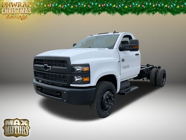 2023 Chevrolet Silverado 4500HD Work Truck 3