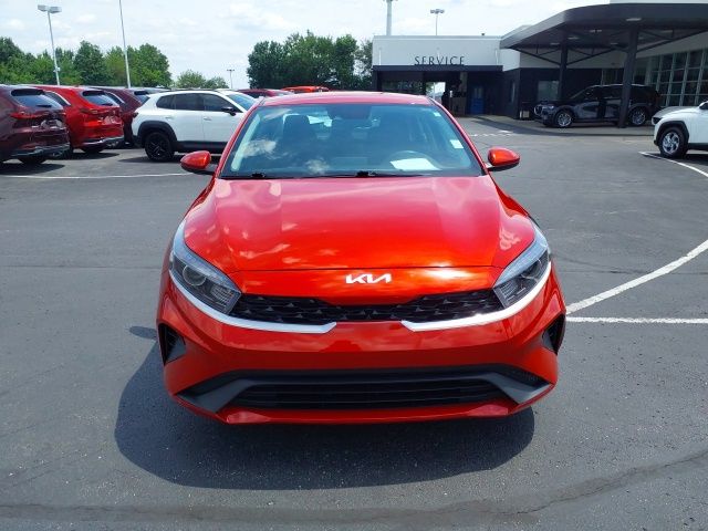 2023 Kia Forte #2
