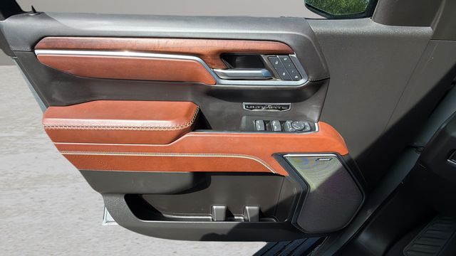 Used 2024 Silver GMC Denali Ultimate image 17