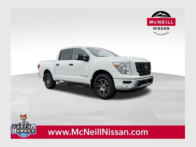 Glacier White 2024 Nissan Titan SV Crew Cab 4WD Pickup Truck Four-Wheel Drive 9-Speed Automatic