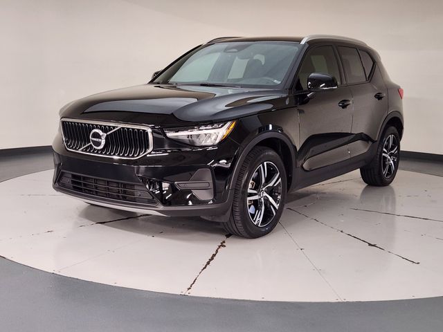 2023 Volvo XC40 B4 Core