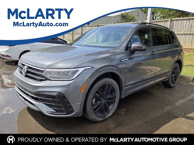 Gray 2022 Volkswagen Tiguan SUV / Crossover Front-Wheel Drive 8-Speed Automatic