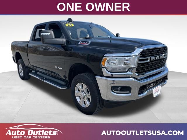 Diamond Black Crystal Pearlcoat 2024 RAM 2500 Big Horn Crew Cab 4WD Pickup Truck Four-Wheel Drive 8-Speed Automatic
