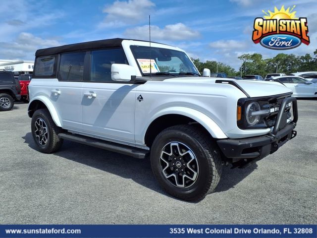 2024 Ford Bronco Outer Banks photo