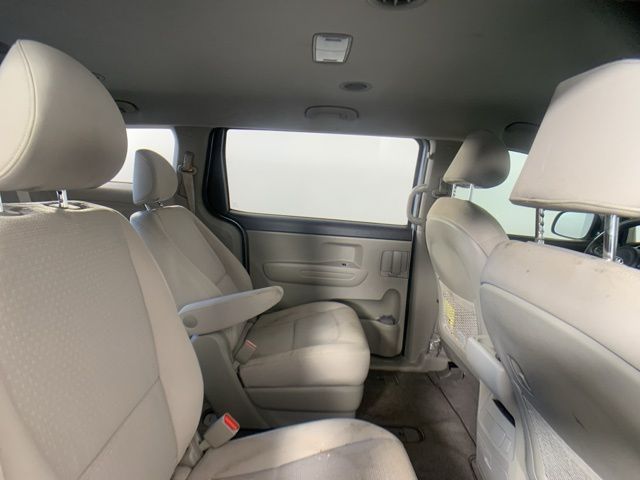 2018 Kia Sedona L 24