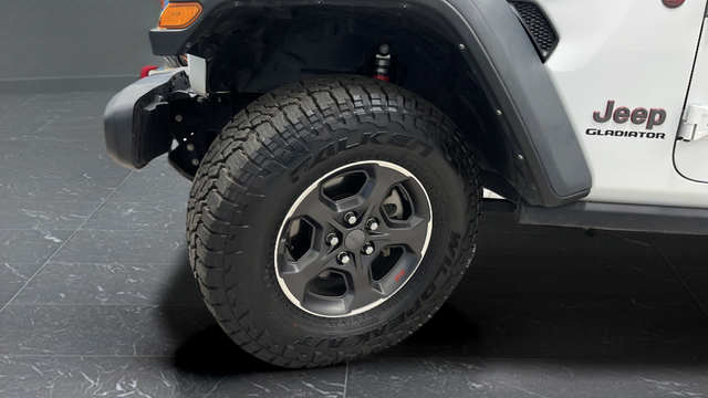 Used 2021 Bright White Clearcoat Jeep Rubicon image 34