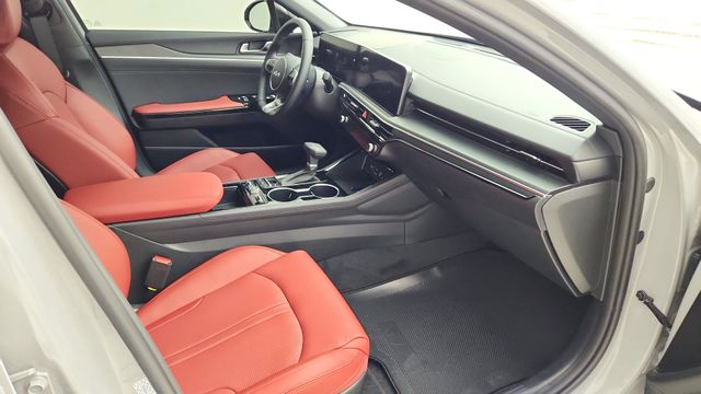 2026 Kia K5 GT-Line - Photo 22