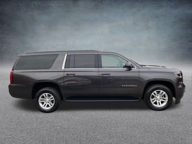 2018 Chevrolet Suburban LT 26