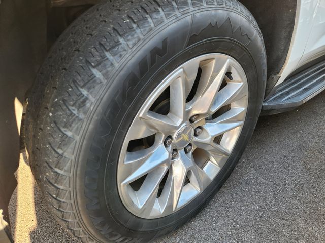 2021 Chevrolet Tahoe Premier White at Legacy Ford