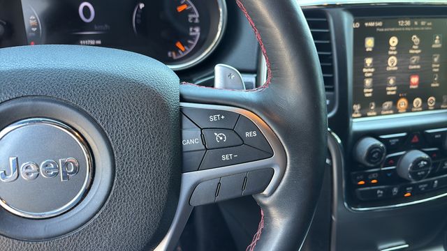 Used 2017 White Jeep Trailhawk image 24