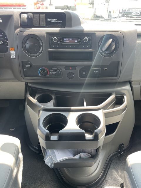 2026 Ford E-Series E-450 SD