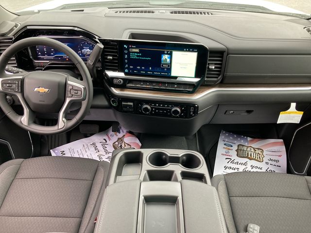 2024 Chevrolet Silverado 1500 LT 18