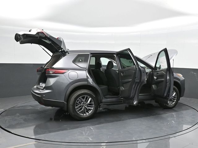 2025 Nissan Rogue S 43