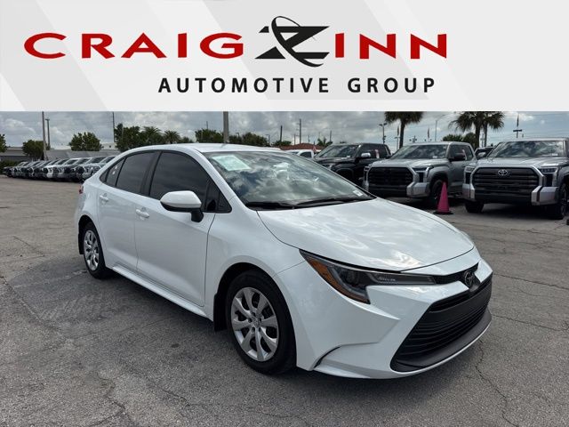 2025 Toyota Corolla LE