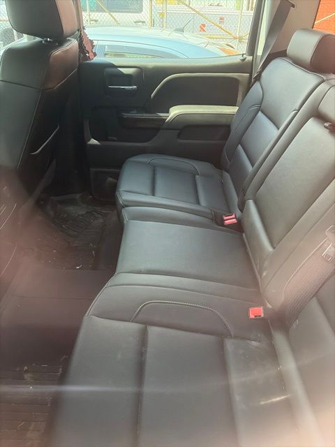 Used 2018 Red GMC SLT image 16
