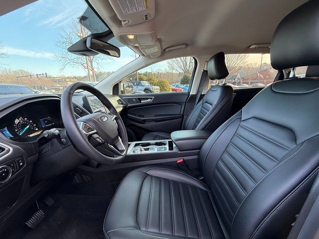 2023 Ford Edge SEL photo