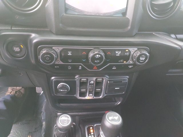 Used 2022 Black Jeep Unlimited Sport Altitude image 15