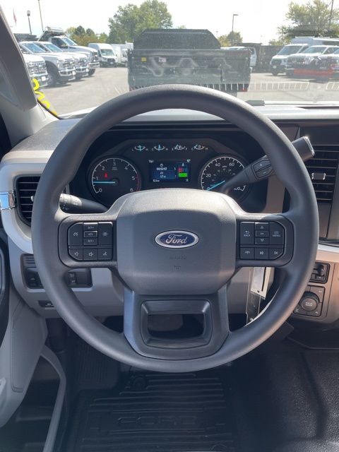 2026 Ford Super Duty F-350 SRW XL