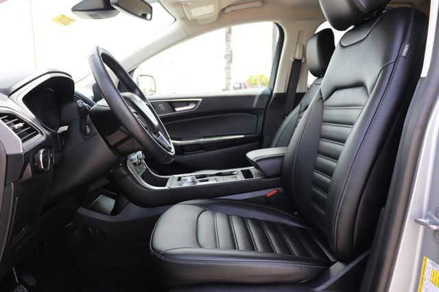 2024 Ford Edge SEL photo