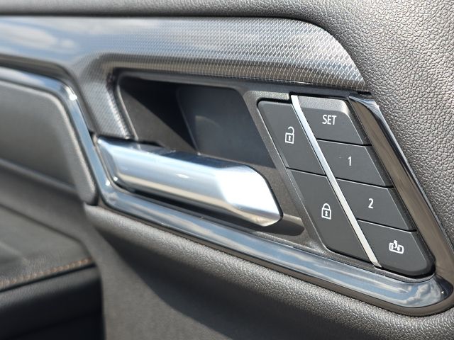 Photo of 2024 GMC Sierra 2500HD AT4 in Dallas, GA - 24,  2024 GMC Sierra 2500HD AT4:43933A