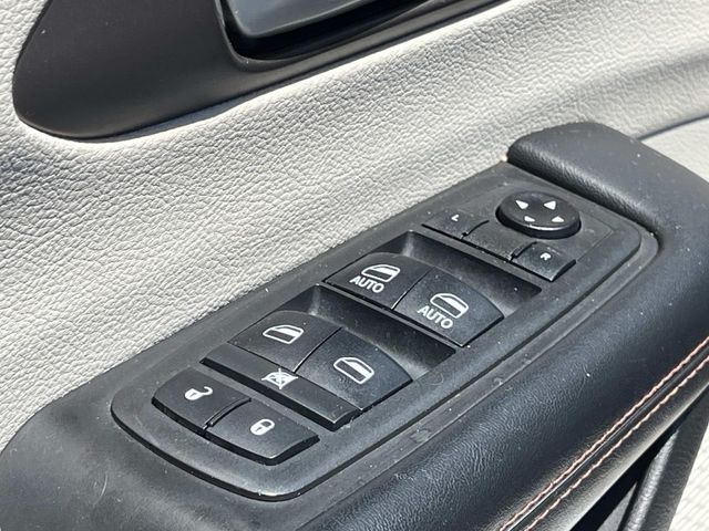 used 2018 Chrysler Pacifica car, priced at $16,491