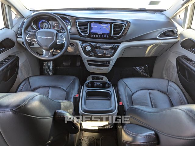 2017 Chrysler Pacifica Touring L 20