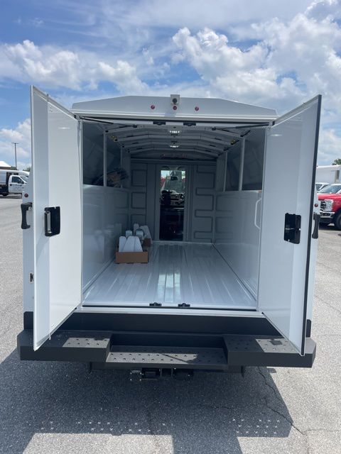 2025 Ford E-Series E-350 SD