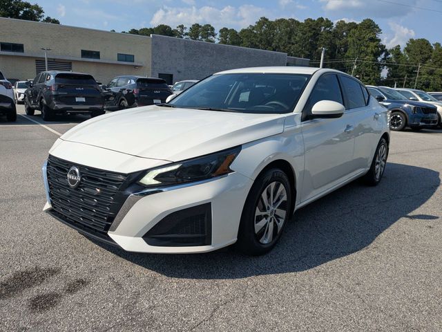 Used 2023 Nissan Altima Sedan