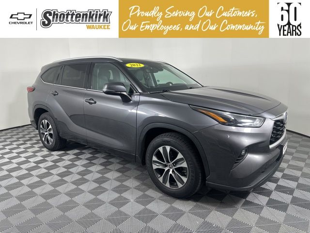 2022 Toyota Highlander Hybrid XLE FWD