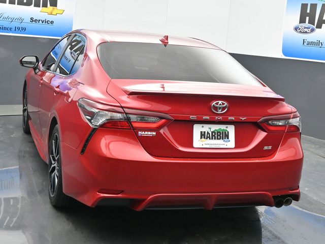2021 Toyota Camry SE photo