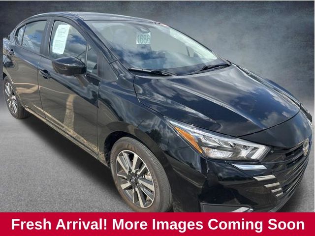 Super Black Metallic 2025 Nissan Versa Sedan Front-Wheel Drive Continuously Variable Transmission