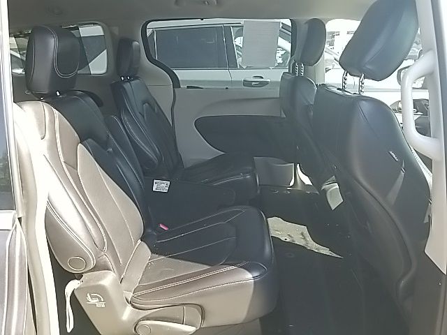 Used 2022 Chrysler Pacifica Van