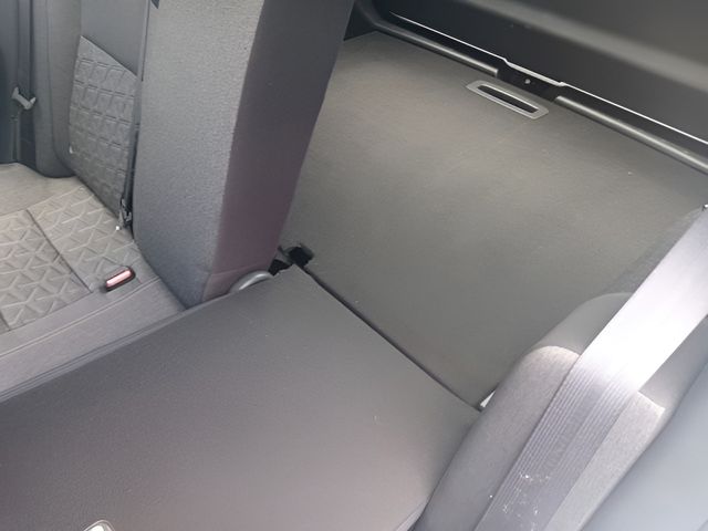 Used 2025 Nissan Kicks SUV
