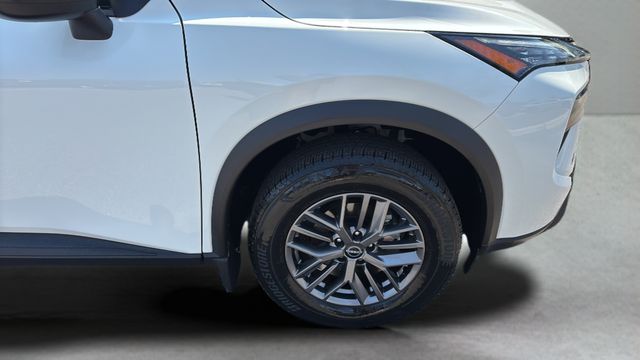 Used 2025 White Nissan S image 32