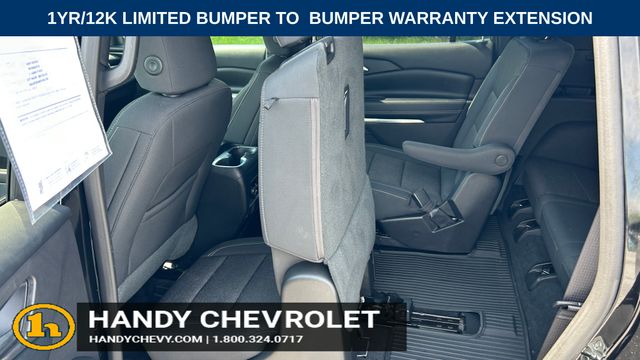 Used 2025 Chevrolet Traverse SUV