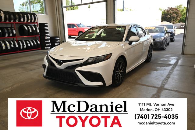 2022 Toyota Camry SE AWD