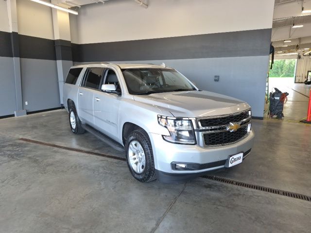 Silver Ice Metallic 2018 Chevrolet Suburban 1500 LT 4WD SUV / Crossover Four-Wheel Drive 6-Speed Automatic Overdrive