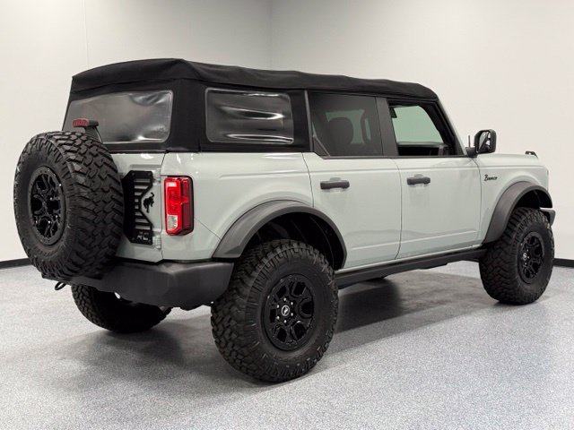 Used 2022 Green Ford Base image 8